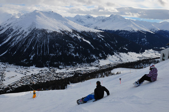 Switzerland: Above Davos-City on Parsenn mountain looking to the Jakobshorn