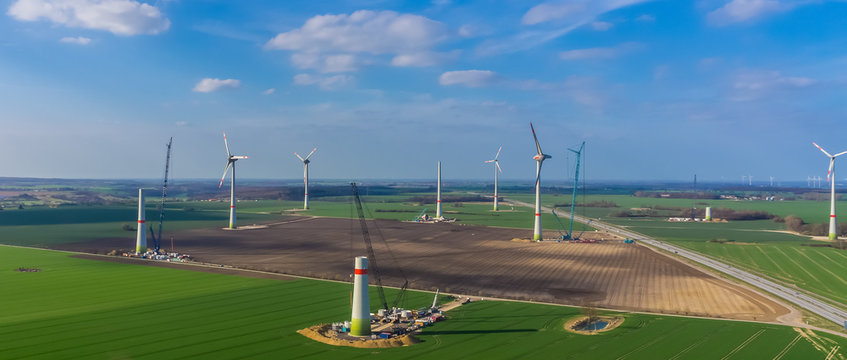Windpark im Bau Panorama aus der Luft &ouml;kostrom