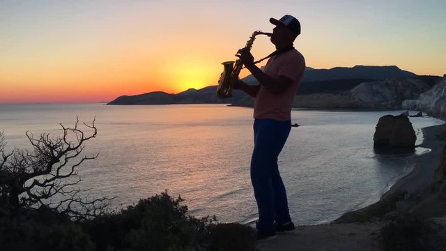 Saxophone Romantic Sunset
