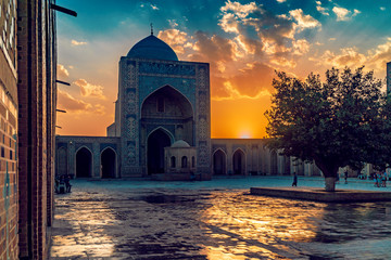 Kalyan Mosque in Bukhara. UNESCO World Heritage - obrazy, fototapety, plakaty