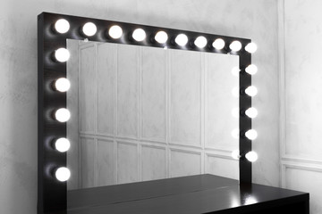 mirror bulbs at make up room
