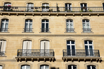 Immeuble haussmannien à Paris, France