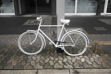 Fototapeta na wymiar ghost bike or ghostcycle or whitecycle roadside memorial for cyclist killed in traffic accident