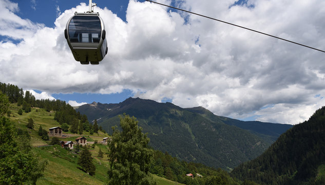 trasporto a fune funivia cabina seggiovia funivia montagna estate montagne scalare montagne 