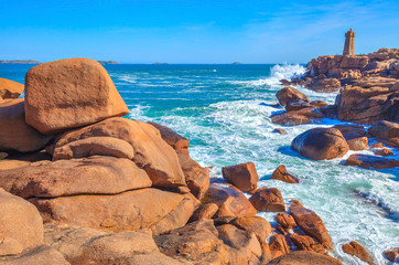 Phare de Ploumanac'h, phare de Mean Ruz, Côte de granit rose, côtes d'Armor © aterrom