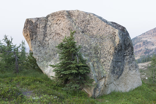 Rock formations in mountain alpine landscape, near Snowy Lakes, along the Pacific Crest Trail, North Cascades, Washington