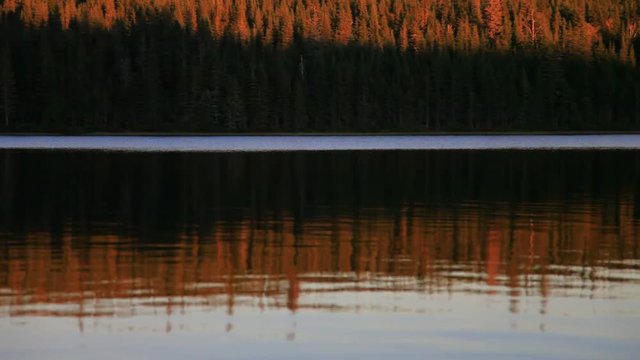 lever de soleil sur le lac