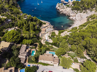 Luftaufnahme, Spanien, Balearen, Mallorca, Region Valldemossa und Soller, Deia, Port Deia, Cala Deia, Serra de Tramuntana