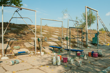 Handmade gym on the street: dumbbells, simulators 1
