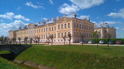 Fototapeta na wymiar Rundāle Palace