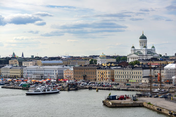 Naklejka premium Finland, Helsinki - June 30, 2013: a panoramic view of the center of Helsinki from the ferry