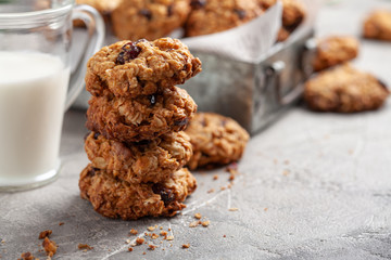 Oat cookies with cranberry and pecan