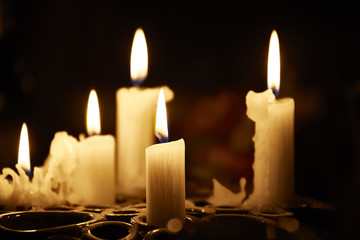 Brennende Kerzen Flamme Makro romantisch