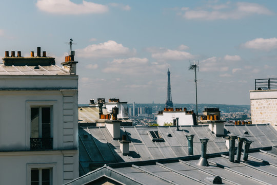 Toits de Paris et vue sur la tour Eiffel, Montmartre