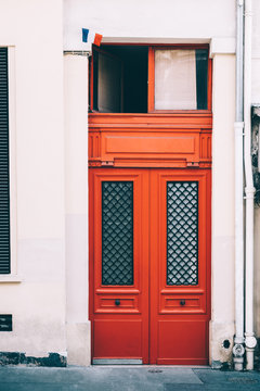 ,Porte d'immeuble parisien, Montmartre, Paris