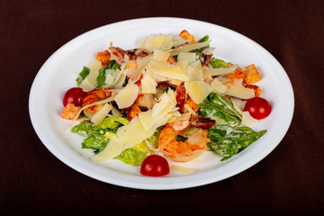 Caesar salad with prawn