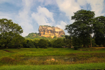 Fototapeta na wymiar Sigiriya or Sinhagiri an ancient rock fortress in Sri Lanka