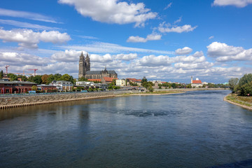 Fototapeta na wymiar Magdeburg an der Elbe