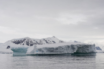 Fototapeta na wymiar Iceberg in Antarctic sea