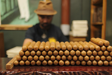 Cuban Cigar Maker
