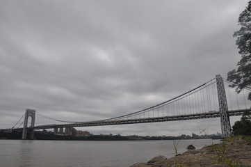 Fototapeta na wymiar Washington bridge in rainy day. 