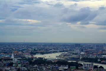 Fototapeta na wymiar バンコクチャオプラヤ川のある風景