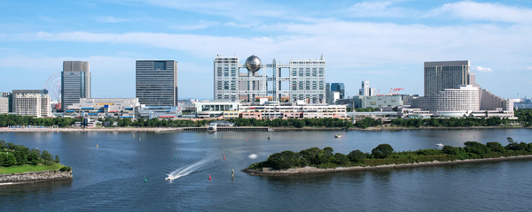 Obraz premium Odaiba skyline w Tokio, Japonia Budynek grupy Odaiba