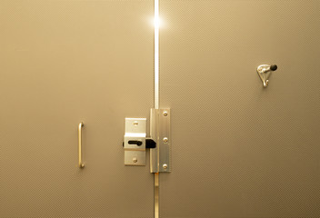 Gold Finished Bathroom Door Assembly Hooks Handle and Latch