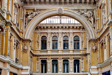 Fototapeta na wymiar columns facade of the building in the Baroque style
