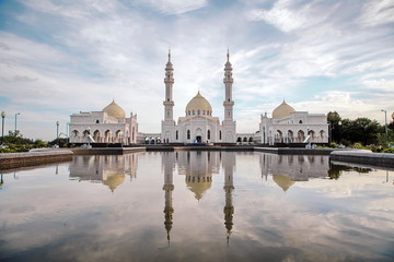 Fototapeta na wymiar White mosque under construction in Bolgar, Tatarstan, Russia