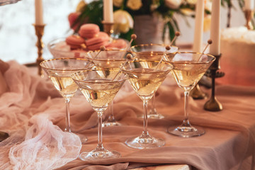 elegant table setting martini glasses
