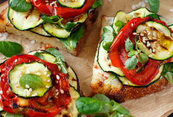 Sandwich with grilled vegetables