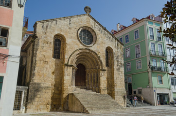 Obraz premium Iglesia románica de Santiago, Coímbra.