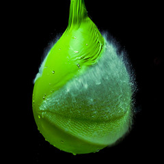 Pękający balon © Piotr_Kardas
