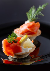 Tartlets with salmon.
