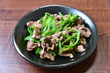 砂肝ピーマン