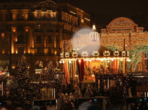  night, city, architecture, church, building, cathedral, christmas, religion, interior, travel, light, red square, lights, new year moscow, street, italy, temple, interesting, tourism, new year, squar