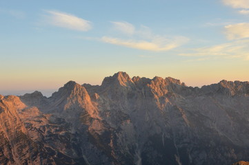 Fototapeta na wymiar Scarlet Mountains in the early morning light