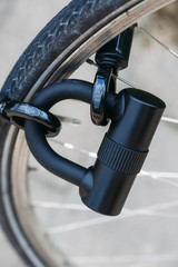 Obraz premium locked urban hipster bike