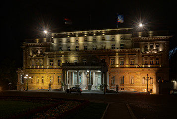 Fototapeta na wymiar Parliament house of Belgrade at night
