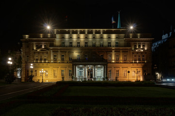 Fototapeta premium Parliament house of Belgrade at night