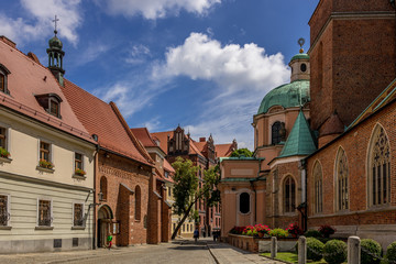 Fototapeta na wymiar The city of Kraków is full of historical buildings, churches, bridges and other historical monuments found on every corner. The most visited places include the churches that have a great deal in Polis