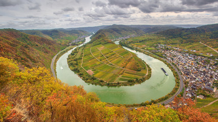 Moselschleife bei Bremm, Deutschland