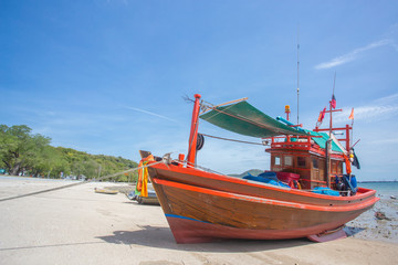 Naklejka na ściany i meble Wooden boat on Koh Sri-Chang, Thailand