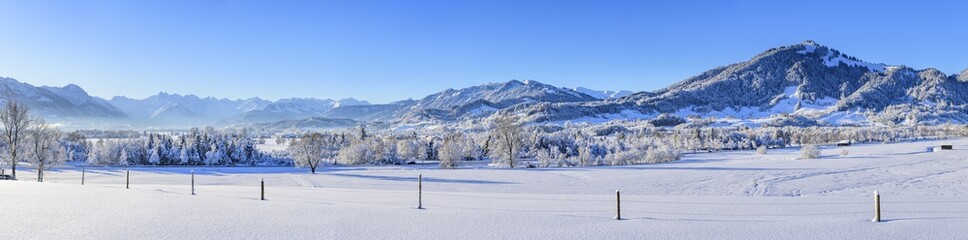 pittoresker Wintermorgen im Illertal bei Immenstadt © ARochau