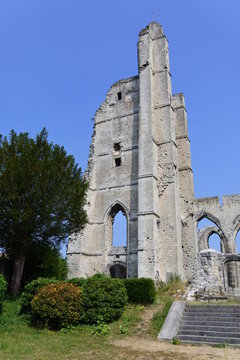 Die Kirchenruine Ablain-Saint-Nazaire in Flandern