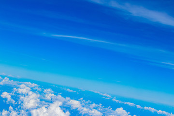 飛行機からの景色　青空　地球　日本上空