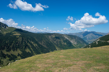 Fototapeta premium Mountains in the Bonaigua in the Valley of Aran, Pyrenees