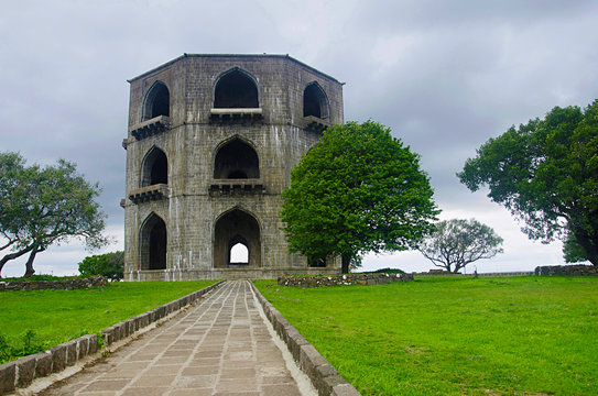 The Tomb of Salabat Khan II or Chandbiwi's Mahel Three-storey stone structure, 13 km from Ahmednagar, Maharashtra