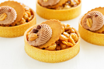 tart with nuts and caramel